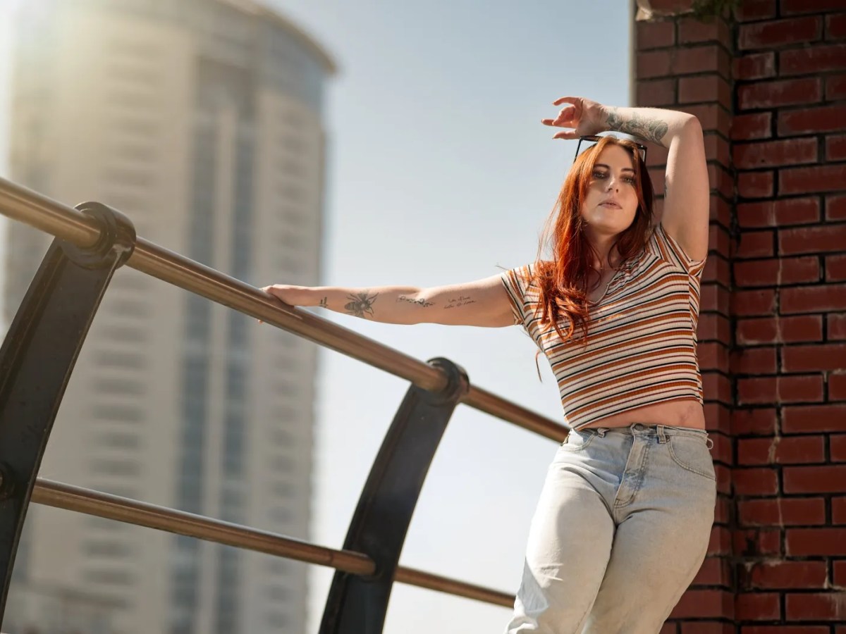 Nice blurred backgrounds (bokeh) with ANY lens! Here is a guide on how to do it, but why you should really consider a wide aperture&nbsp;lens.