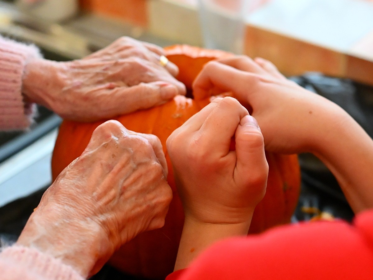 Annual Family Pumpkin&nbsp;Carving!
